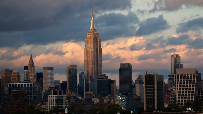 Signa води преговори за продажбата на дела си в емблематичната Chrysler Building