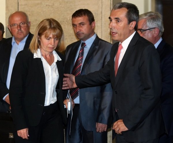 
	По време на среща с кметове. Снимка: БТА
