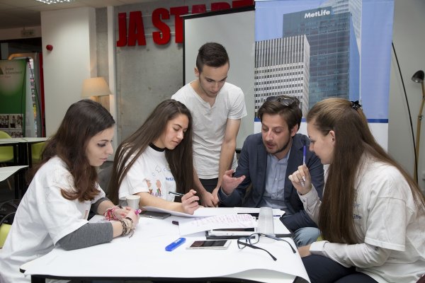 
	Снимки: Нели Томова
