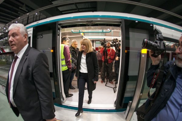 
	Строителството на третия лъч на метрото в София провериха кметът Йорданка Фандъкова и директорът на "Метрополитен" ЕАД Стоян Братоев.&nbsp;Снимка: Димитър Кьосемарлиев, Investor Media Group
