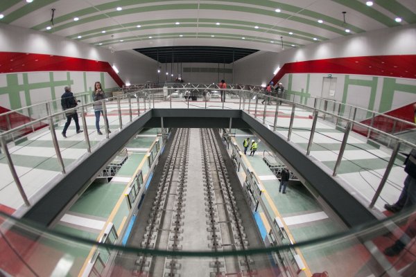 
	Строителството на третия лъч на метрото в София провериха кметът Йорданка Фандъкова и директорът на "Метрополитен" ЕАД Стоян Братоев.&nbsp;Снимка: Димитър Кьосемарлиев, Investor Media Group
