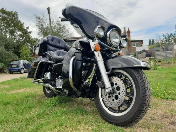 
	Harley Davidson Electra Glide Ultra&nbsp;

	Цена: 25 489 долара

