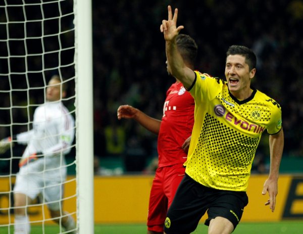 
	Надеждите на домакина Полша са свързани преди всичко с Робърт Левандовски (15 млн. евро) и Лукаш Пишчек от Борусия Дортмунд и вратаря Войчех Шчесни от Арсенал. Останалата част от отбора играе по-скоро във втората лига.&nbsp;
