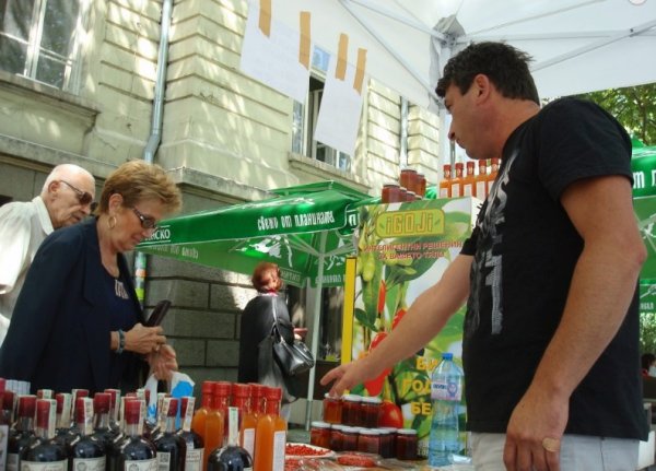 
	Ферма &bdquo;Попов мост&ldquo; предлага продукти с годжи бери. Снимка: bioferma.org
