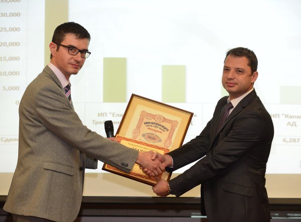 
	На снимката: Иван Такев (л.) и народният представител Делян Добрев (д.)
