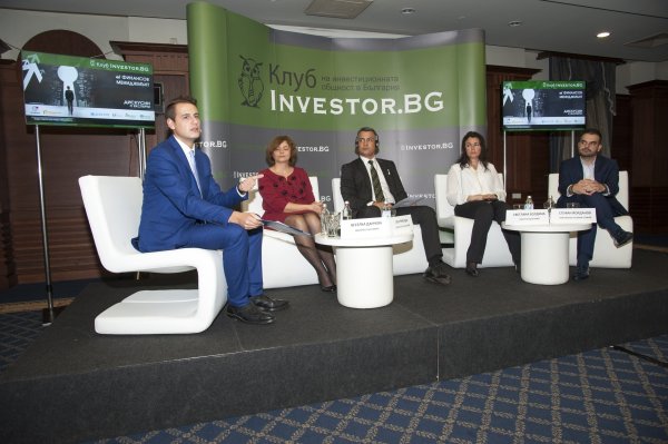 
	По време на втори панел на тема &quot;Добри решения и перспективи пред управлението и превенцията на измамите&quot;
