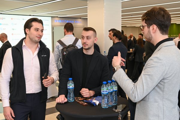 Снимка: Investor Media Group