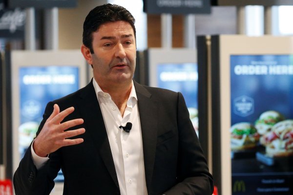 
	Стив Ийстърбрук беше отстранен от Mcdonald&#39;s през ноември.
