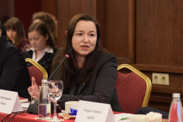 
	Нина Арнаудова, RE/MAX България
