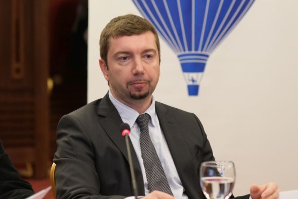 
	Бойко Бойков
