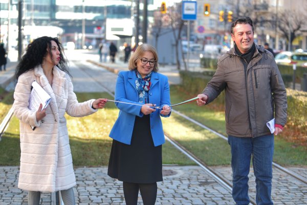 Днес се състоя официалната церемония по откриването на обновения релсов път по бул. „Цар Борис III“ от Съдебната палата до кв. „Княжево“, която е най-старата трамвайна линия в София. 