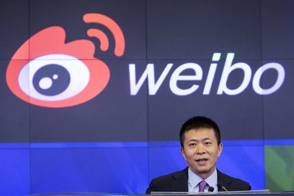 
	Weibo Corporation се отделя от китайската платформа за микроблогинг Sina Weibo.

	Пазарна капитализация: 3,8 милиарда долара

	Снимка: Ройтерс
