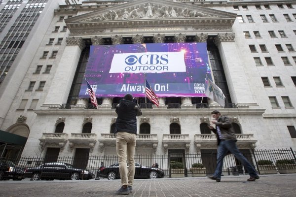 
	CBS&nbsp;отделя звеното си за външна реклама, което съставляваше 81% от бизнеса.

	Пазарна капитализация: 3,8 милиарда долара

	Снимка: Ройтерс
