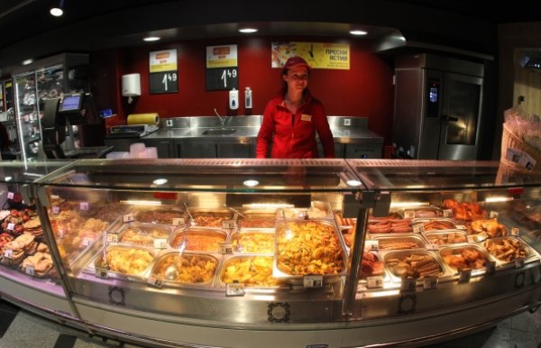 
	Традиционно преди Великден Българската агенция по безопасност на храните (БАБХ) засилва проверките в магазините.&nbsp;Снимка: Олег Попов, Investor Media Group
