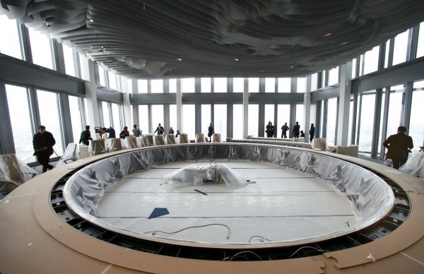 
	Основната заседателна зала на новата централа.
