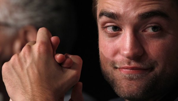 
	След като тази есен излезе прощалната екранизация на историята за вампири и върколаци, Патисън и Лотнър ще трябва да докажат ,че са нещо повече от любимци на тийнейджърите. &bdquo;Вода за слонове&ldquo; от миналата година, с участието на Патисън, пожъна неочакван успех.&nbsp;
