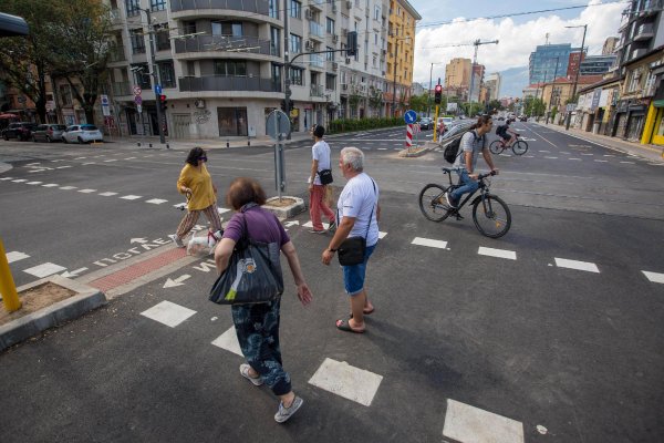 Обновена е близо 100-годишна инженерна инфраструктура, нужна за целия район. Снимка: Димитър Кьосемарлиев, Investor Media Group