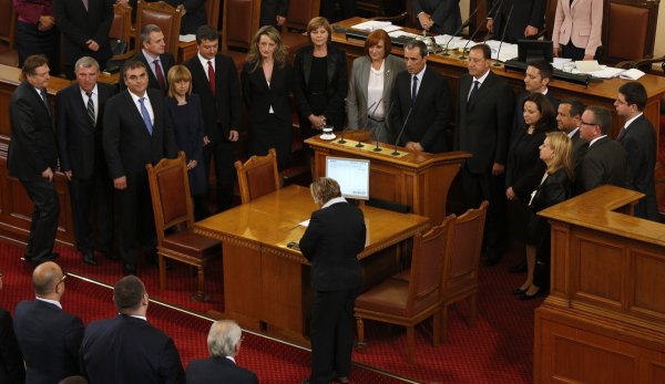 
	Новоизбраният премиер Орешарски и членовете на правителството му полагат клетва в парламента в София на 29-ти май 2013 г.&nbsp;
