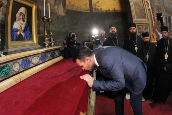 
	В поклонението пред гроба на Св. Кирил в Рим на 24 май 2018 г. участваха премиерът Бойко Борисов и македонският му колега Зоран Заев.&nbsp;Снимка: Олег Попов, Investor Media Group
