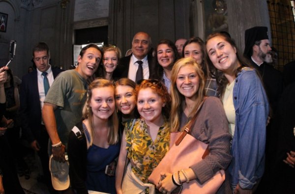 
	В поклонението пред гроба на Св. Кирил в Рим на 24 май 2018 г. участваха премиерът Бойко Борисов и македонският му колега Зоран Заев.&nbsp;Снимка: Олег Попов, Investor Media Group
