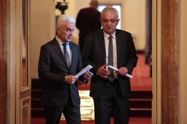 
	НС отхвърли ветото на президента Румен Радев върху промените в Изборния кодекс.&nbsp;Снимка: Димитър Кьосемарлиев, Investor Media Group
