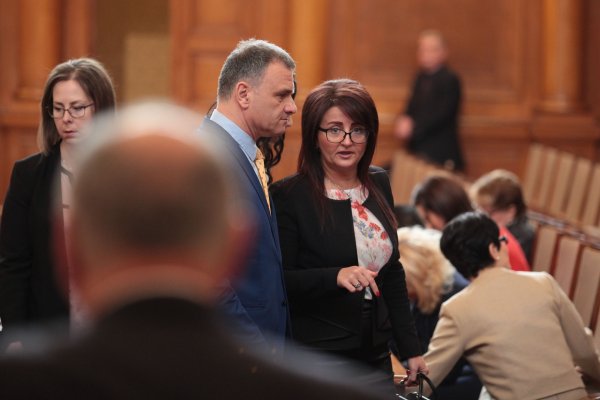 
	НС отхвърли ветото на президента Румен Радев върху промените в Изборния кодекс.&nbsp;Снимка: Димитър Кьосемарлиев, Investor Media Group
