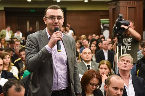 
	Въпроси към лекторите
