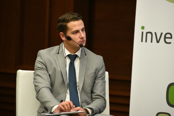 
	Свилен Колев
