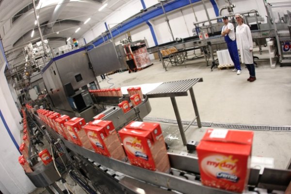 
	&nbsp;

	Производство на млечни продукти в My Day, София. Снимка: Олег Попов, Investor Media Group 
