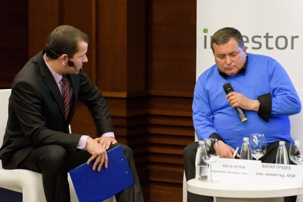
	Коста Петров, председател на сдружение "Българска праскова"
