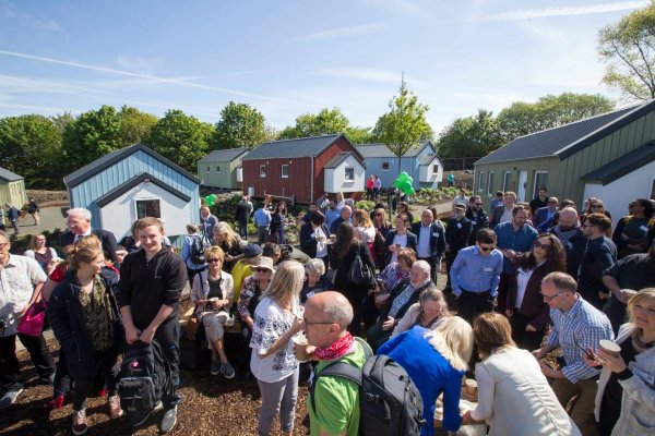 
	Снимки: Facebook/Social Bite
