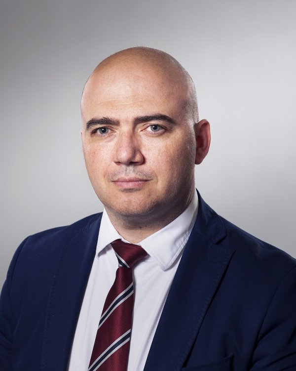 
	Илин Димитров, служебен министър на туризма
