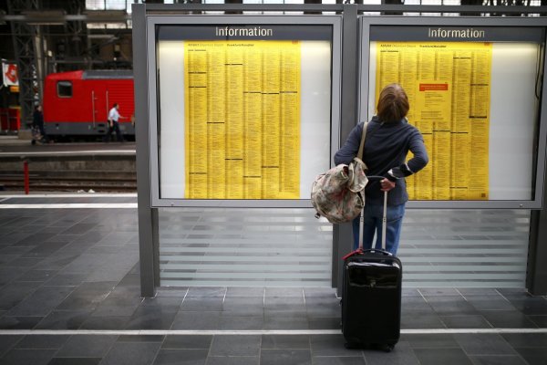 
	Снимки: Ройетрс
