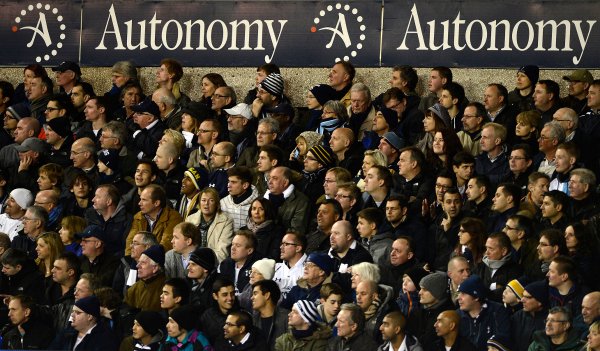 
	Американският компютърен гигант Hewlett-Packard Co. придоби британската компания за бизнес софтуер Autonomy Corp. за 11,7 млрд. долара през 2011 г. По-късно Hewlett-Packard обяви, че отписва 8,8 милиарда долара от стойността на Autonomy, като посочи, че има &bdquo;сериозни нередности в счетоводството&ldquo; на софтуерната компания.&nbsp;
