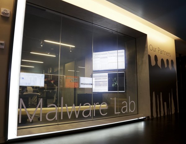 
	Лабораторията за malware в рамките на Microsoft Cybercrime Center.&nbsp;
