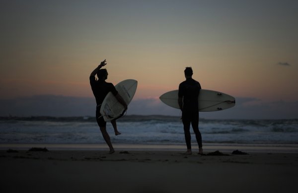 
	Място през 2014 г.: 5

	Пенсионната програма на Австралия Superannuation Guarantee има задължителни и доброволни елементи. Тя е основната причина страната да постигне толкова високи оценки по сигурност на пенсионерите. С безработица от едва 5%, както и високо равенство на доходите, ниска инфлация и ниски нива на дълг, цялостната оценка на страната също получава високи оценки.
