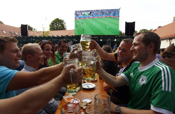 
	Място през 2014 г.: 7

	Осем от първите 10 страни са в Северна Европа благодарение на богатите икономики в региона, изключително добрите здравни системи, относително високите нива на доходите и ниското неравенство. По всички тези критерии Германия има висока оценка. Нейните южни съседи не се справят толкова добре: високата безработица и икономическата несигурност свалиха Испания до 55-о място от 29-о през 2014 г., а Гърция до 76-о от 39-о. Германия и Франция са втори и трети в оценката на здравеопазването, зад Австрия, която е на първо място.
