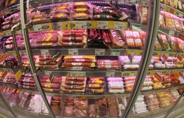 
	Традиционно преди Великден Българската агенция по безопасност на храните (БАБХ) засилва проверките в магазините.&nbsp;Снимка: Олег Попов, Investor Media Group
