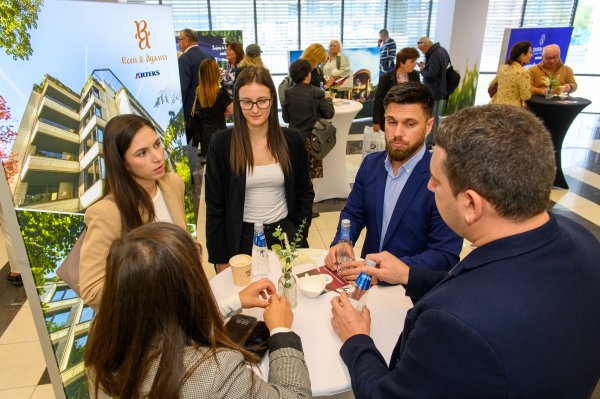 Снимка: Investor Media Group