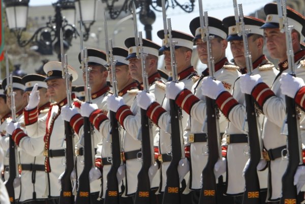 
	Посрещането на премиера Бойко Борисов в Скопие. Снимка: Олег Попов, Investor Media Group 
