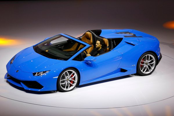 
	Bugatti направи един реален екземпляр от модела и го представи на изложението във Франкфурт. Колата на практика подсказва в каква насока върви дизайнерското студио на компанията и какво можем да очакваме от бъдещия модел Chiron.
