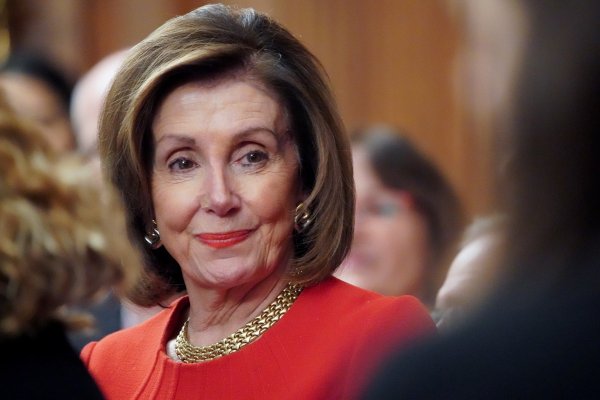 
	Нанси Пелоси, 52-ият председател на Камарата на представителите на САЩ, заема трета позциция.
