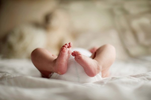 
	Според доклада, в бъдеще, изучаването на ДНК на всеки отделен човек ще бъде най-добрият вариант за намаляване на риска от заболяване. Всяко новородено ще бъде изследвано, а впоследствие всички ще преминаваме през задължителен годишен тест, който ще открива увеличен риск и поява на автоимунни заболявания в съвсем ранен стадий.
	
	Снимка: Gallery Stock
