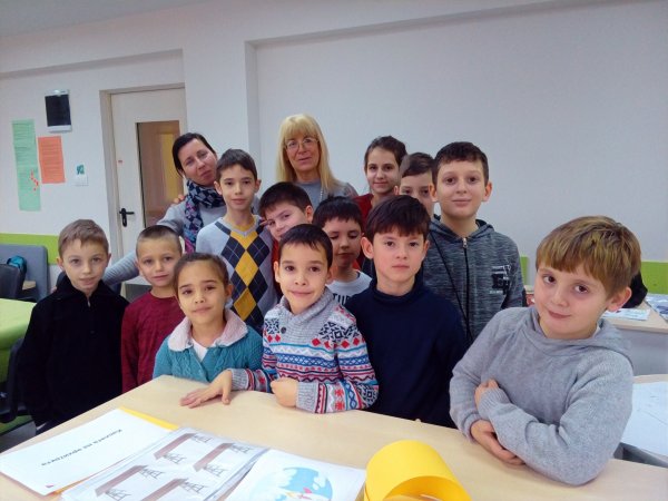 
	Снимки: Red Paper Plane
