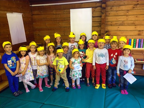 
	Снимки: Red Paper Plane
