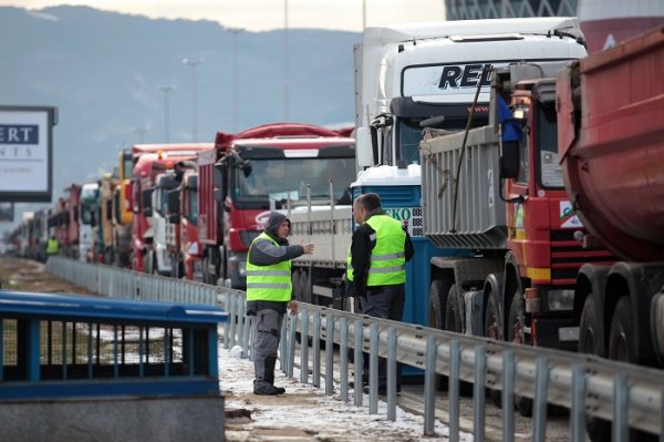 
	Строителни фирми на протест в София. Снимка: Димитър Кьосемарлиев, Investor Media Group&nbsp;
