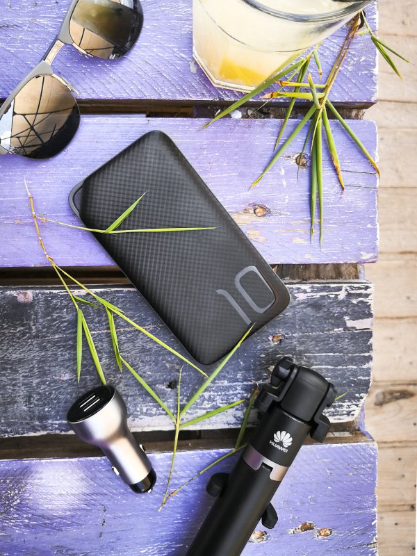 
	Трите летни бонус аксесоари. Снимки: Huawei
