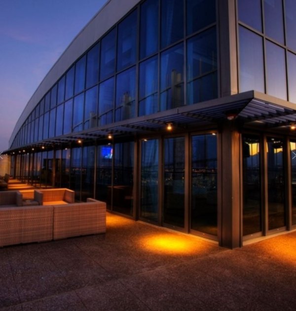 
	Снимки: Sutton &amp; Chase
