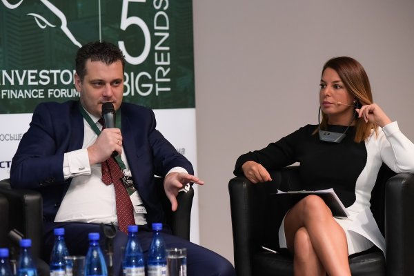 
	Дискусионен панел с Bloomberg &ndash; BIG 5 TRENDS
