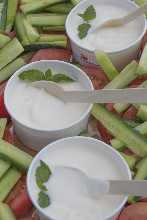 
	Млечни продукти от с. Репляна.&nbsp;Снимка: Н. Бочева
